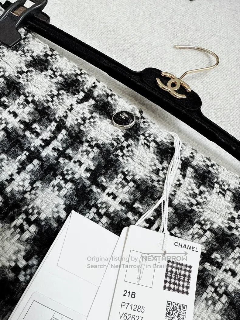 Chanel Chanel 21B black and white checkered tweed trousers Size 42" / US 20 - 3 Thumbnail