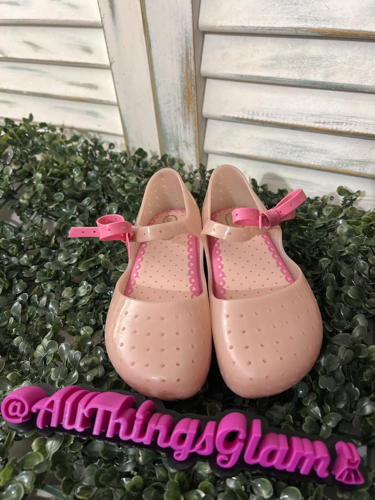 Unknown London Mini Melissa furadinha Pink Mary Jane Rubber Shoes Bow Strap Size US 11 / IT 41 - 3 Thumbnail