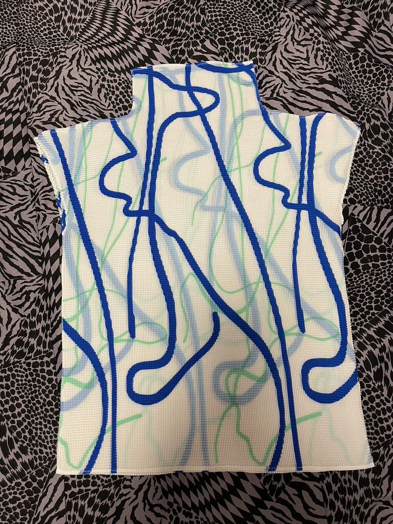 Issey Miyake Issey Miyake size:one size White pleated vest Size M / US 6-8 / IT 42-44 - 1 Thumbnail