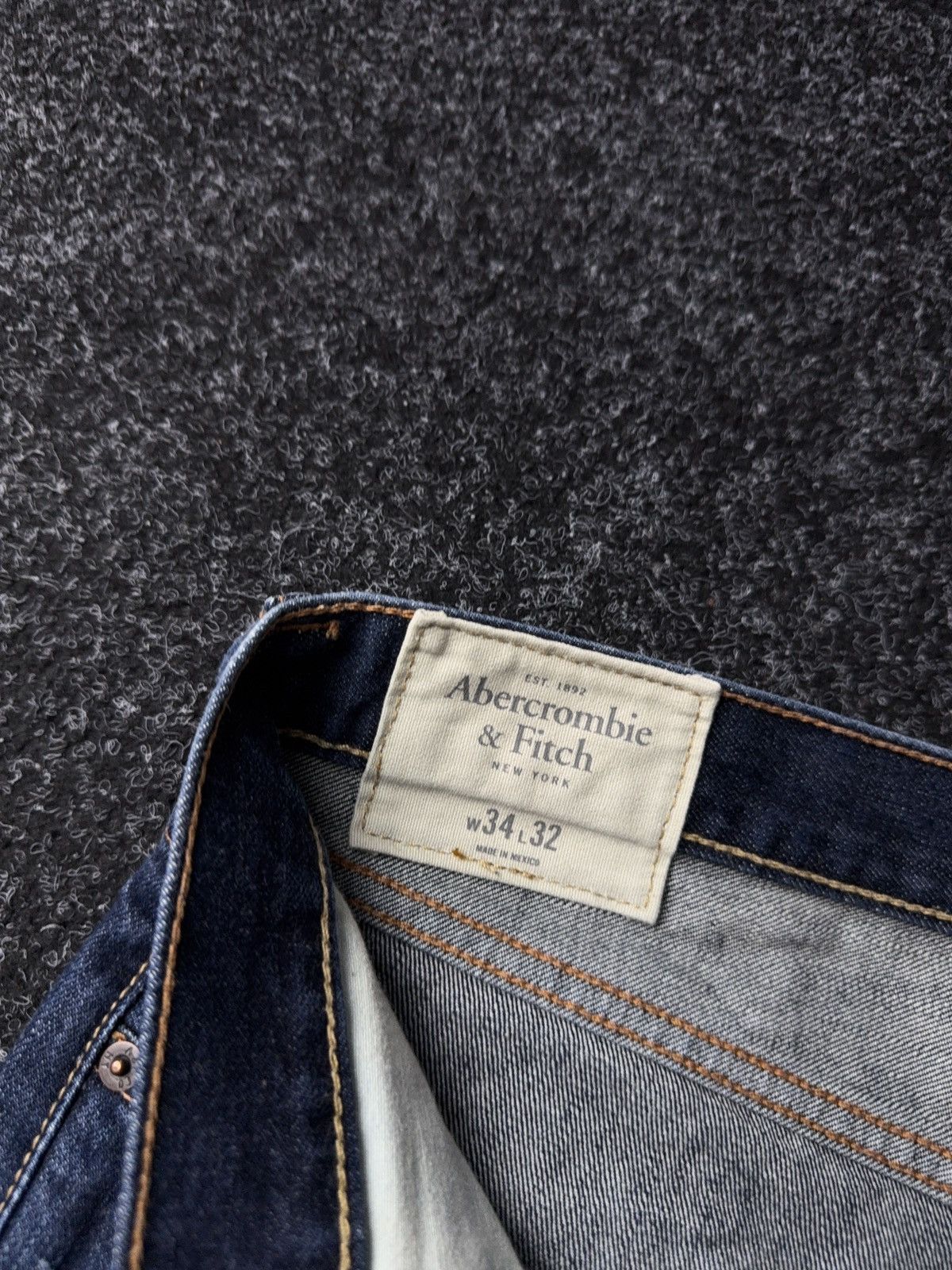 Abercrombie & Fitch 00s Abercrombie & Fitch Distressed Jeans Denim Pants Mexico Size US 34 / EU 50 - 8 Thumbnail