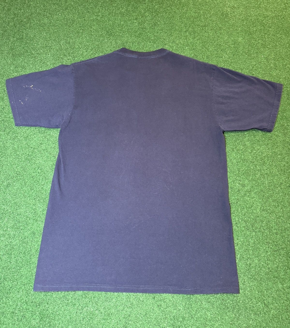 Chalk Line × MLB × Vintage Vintage 90s Cleveland Indians Chalk Line MLB Helmet T Shirt Size US L / EU 52-54 / 3 - 5 Thumbnail