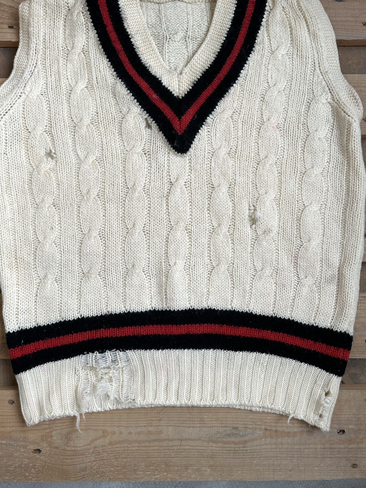Vintage Vintage Distressed Knit Wool Vest Size M / US 6-8 / IT 42-44 - 2 Thumbnail