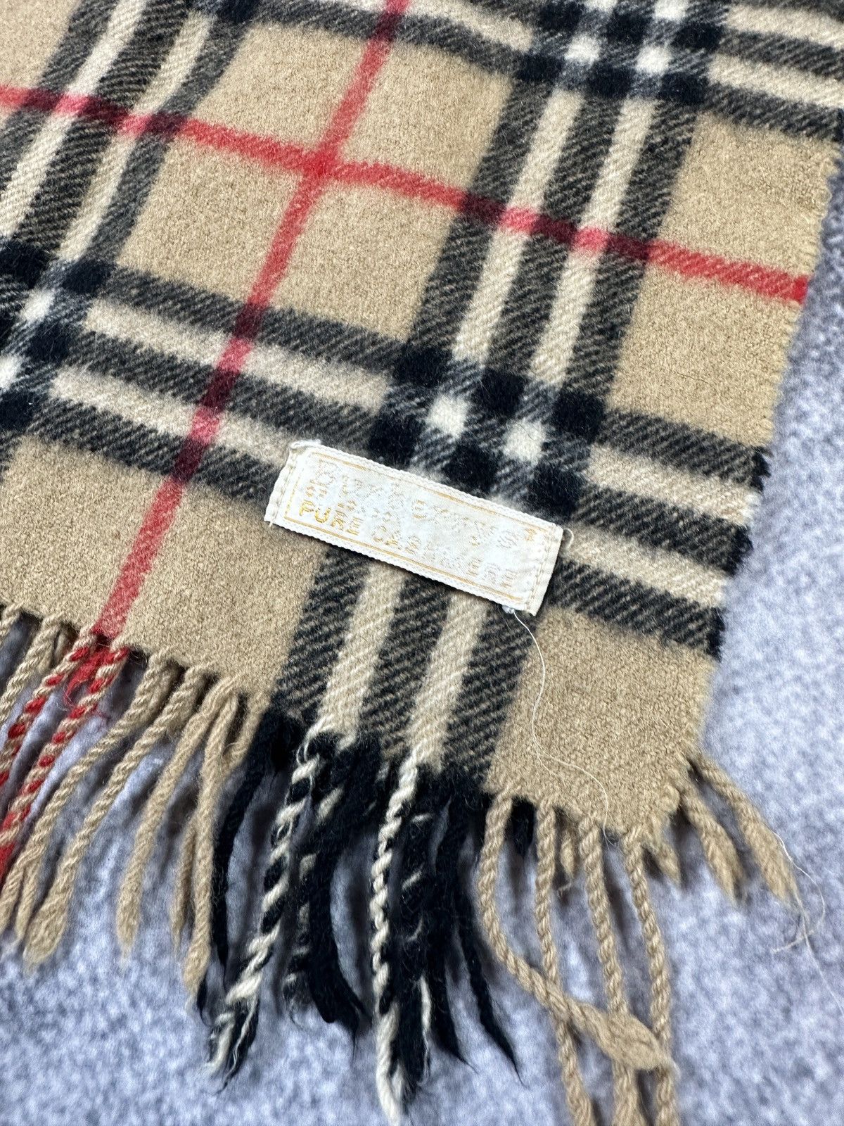 Burberry Vintage Burberry Check scarf luxury items rare Streetwear Size ONE SIZE - 3 Thumbnail