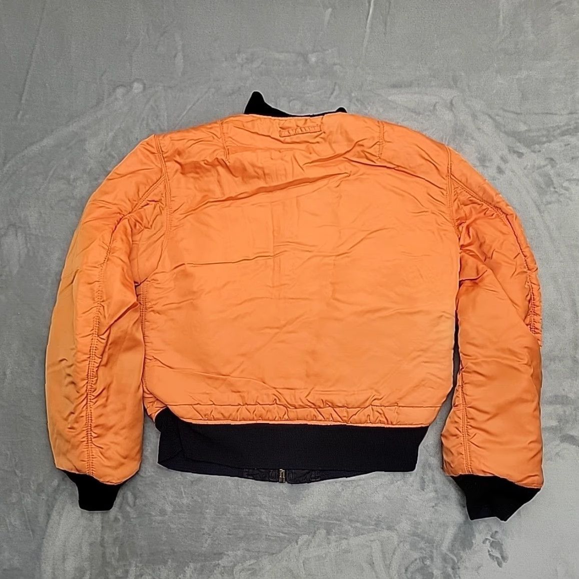 Alpha Industries VINTAGE Alpha Industries Flight Jacket Bomber MA-1 Black Orange Mens Small S Nylon Reversible Wind-Resistant 80s Mens Size US S / EU 44-46 / 1 - 4 Thumbnail