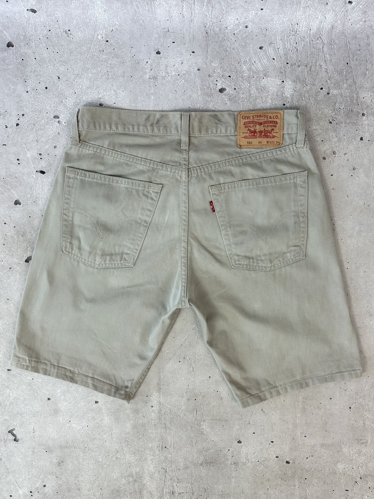 Levi's Levi’s 582 Vintage Beige Cotton Men’s Shorts Size US 32 / EU 48 - 1 Thumbnail