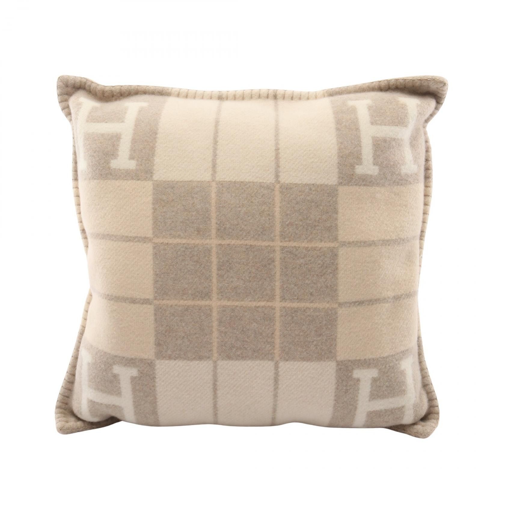 Hermes Hermes Hermes Avalon III PM Cococamomille Wool Cashmere Cushion Textile Other DUTY FREE for USA Size ONE SIZE - 1 Thumbnail