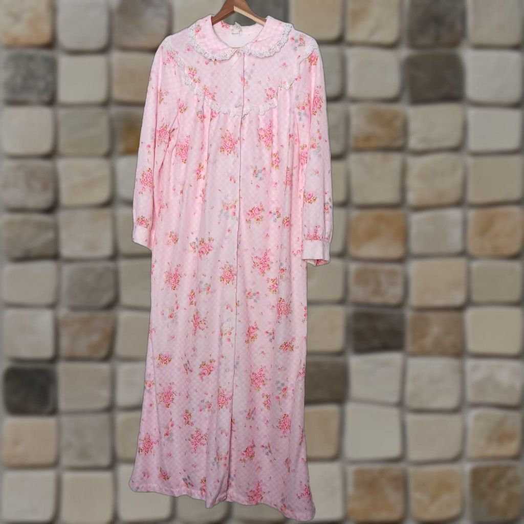 Pinko VINTAGE Philmaid Nightgown L Pink Gingham Floral Lace Snap Maxi Granny Long Women's Size ONE SIZE - 1 Thumbnail