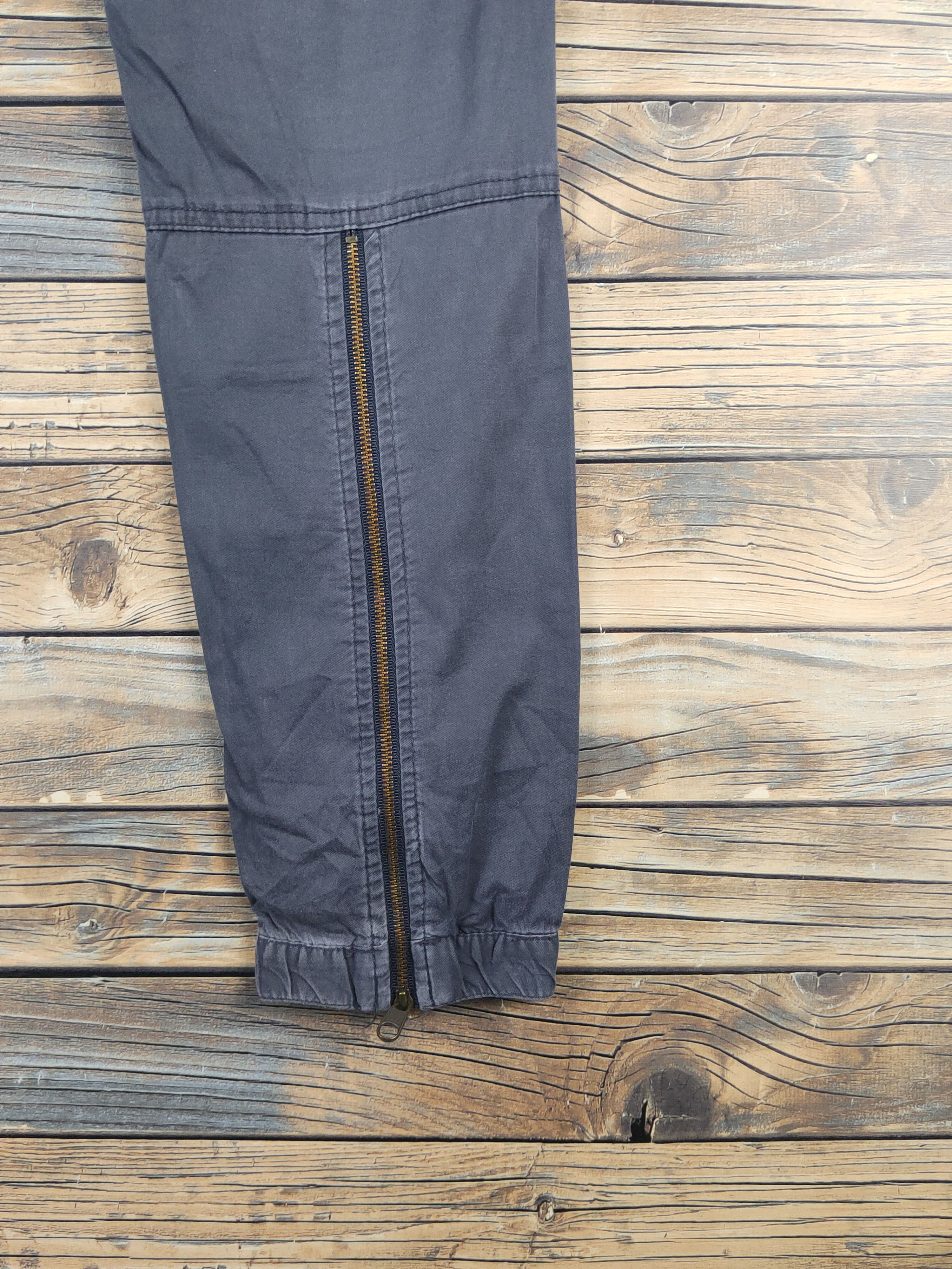 L.O.G.G. DL L.O.G.G H&M Dark Gray Multipocket Joggers #1575 Size 27" / US 4 / IT 40 - 11 Thumbnail