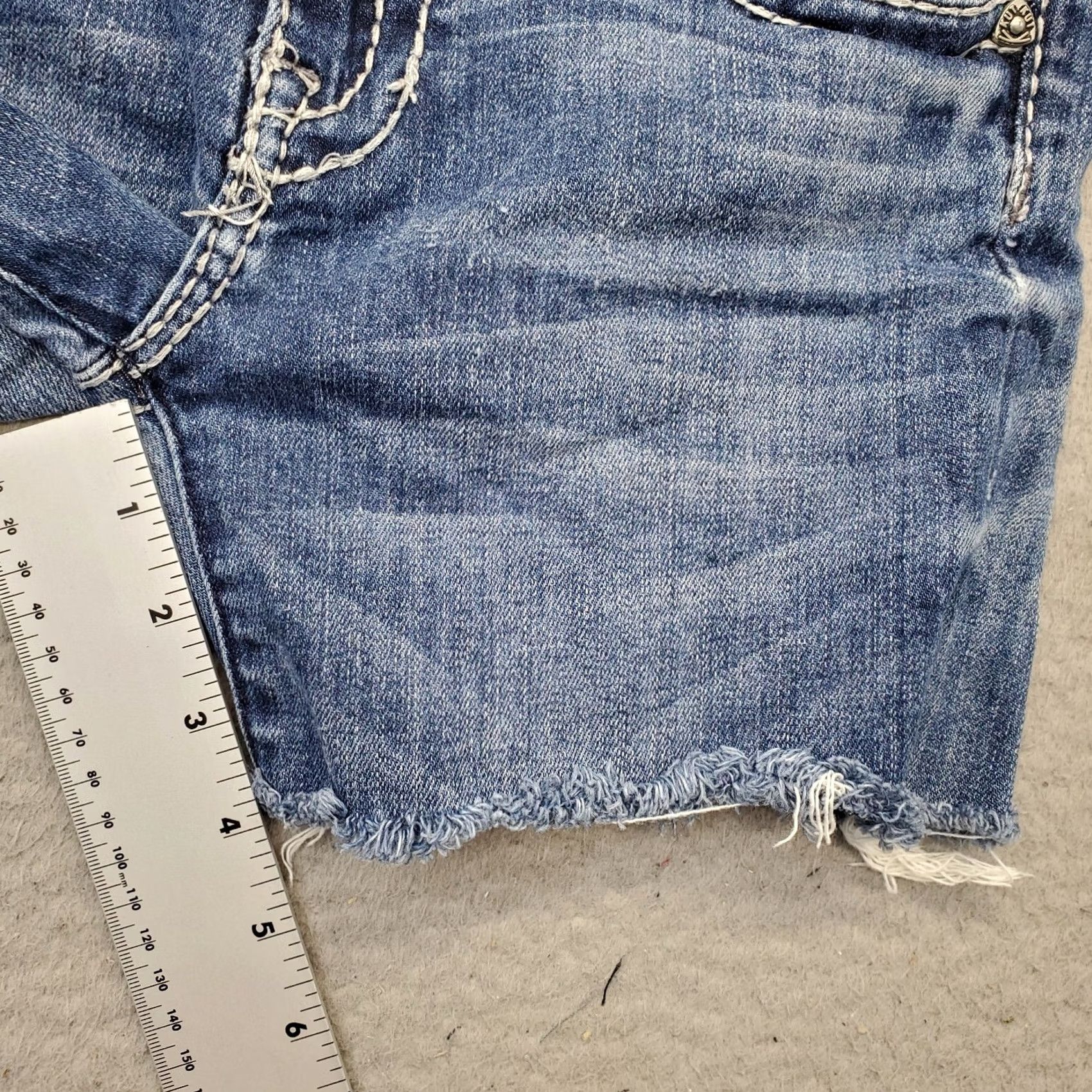 Vintage KUT from the Kloth Womens Size 2 Navy Denim Boyfriend Shorts Frayed Hem Size 26" / US 2 / IT 38 - 4 Thumbnail