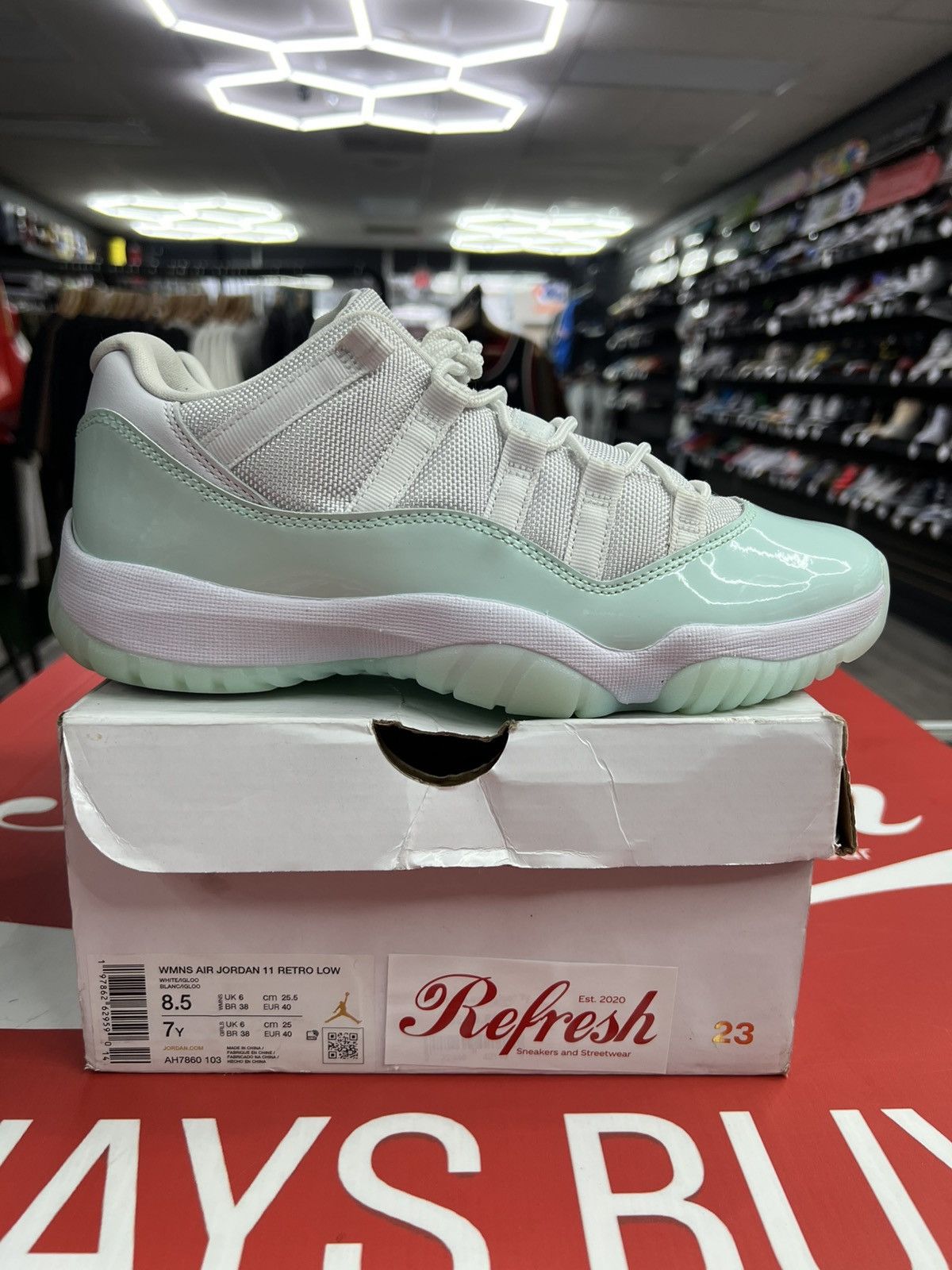 Jordan Brand Air Jordan 11 Low Igloo Size 7Y/8.5W Size US 7 / EU 40 - 1 Thumbnail