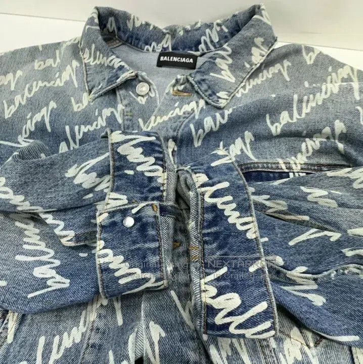 Balenciaga Balenciaga Blue Logo Print Denim Jacket. Size US L / EU 52-54 / 3 - 9 Thumbnail