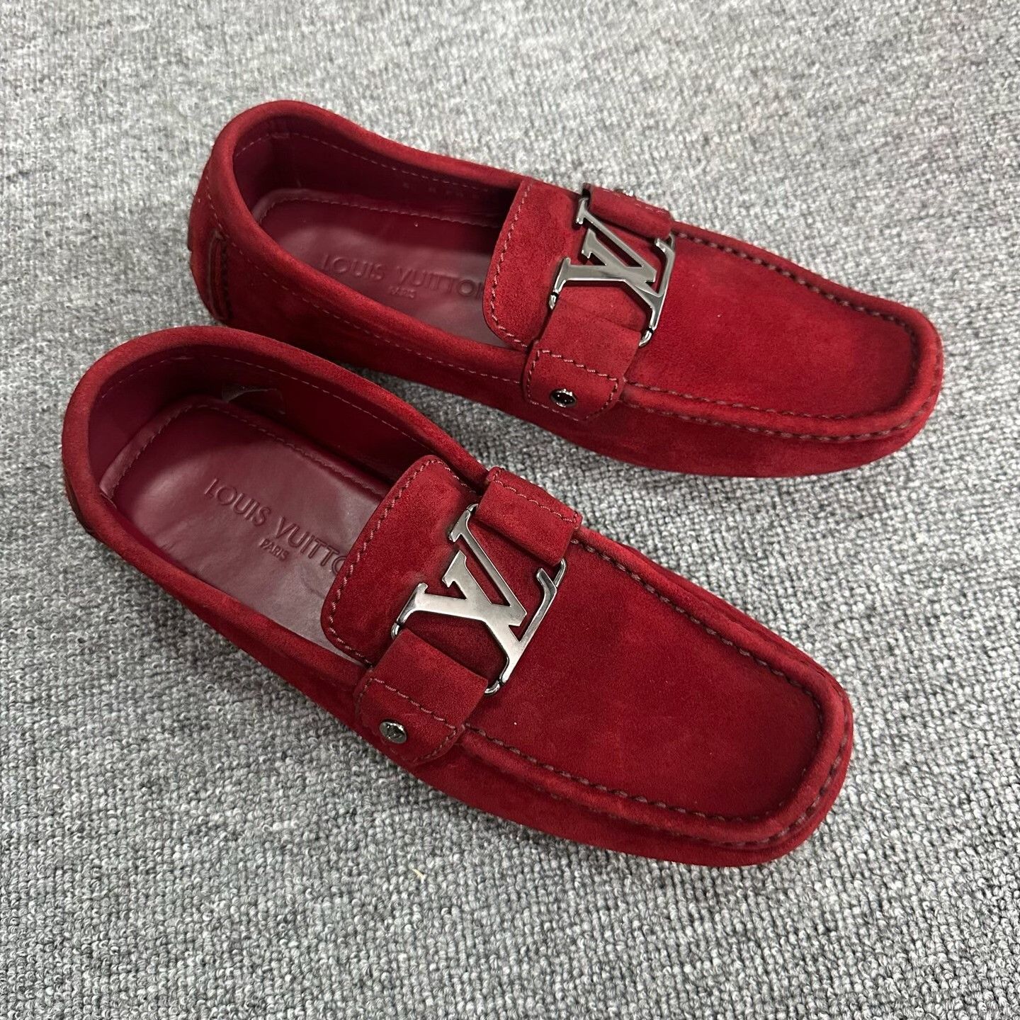 Louis Vuitton Louis Vuitton Retro Lowtop Sneakers 7.5 Men Size US 7.5 / EU 40-41 - 1 Thumbnail