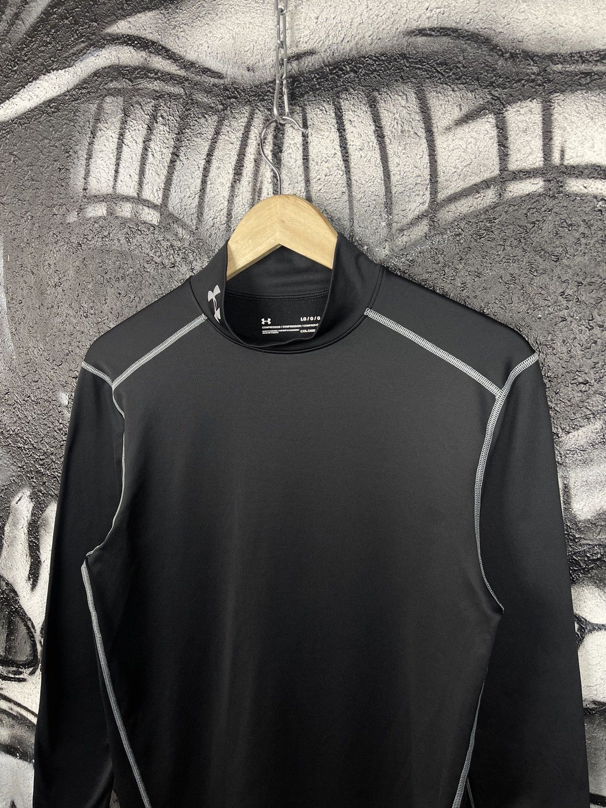 Under Armour Under Armour ColdGear Black Compression Mock Long Sleeve Active Shirt Size L Size US L / EU 52-54 / 3 - 3 Thumbnail