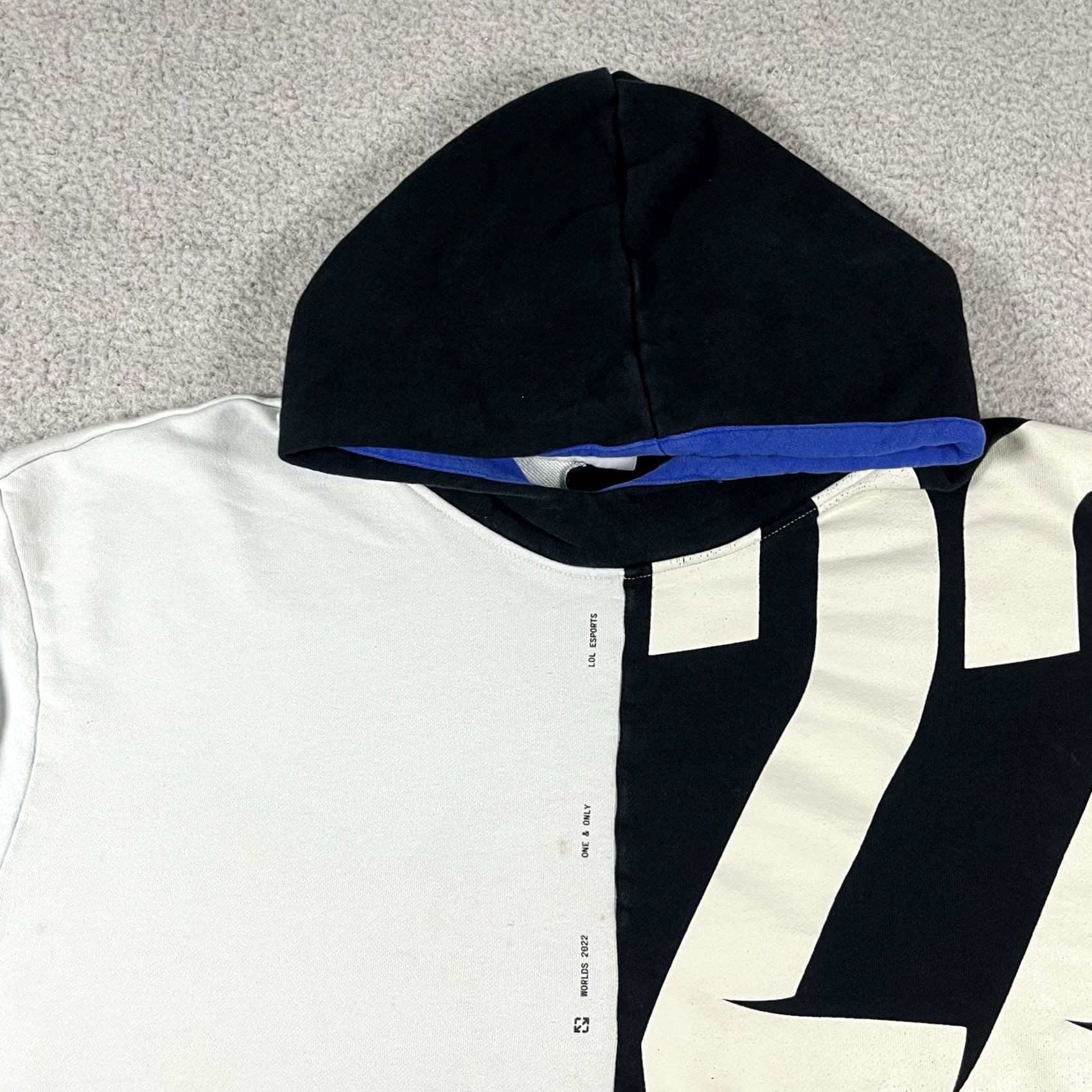 Vintage League Of Legends Worlds Hoodie Mens L Sweatshirt 2022 Riot Games LOL Esports Hooded Cotton Black Crew Neck Graphic Print Winter Fall Reg Shirt? Size US L / EU 52-54 / 3 - 7 Thumbnail
