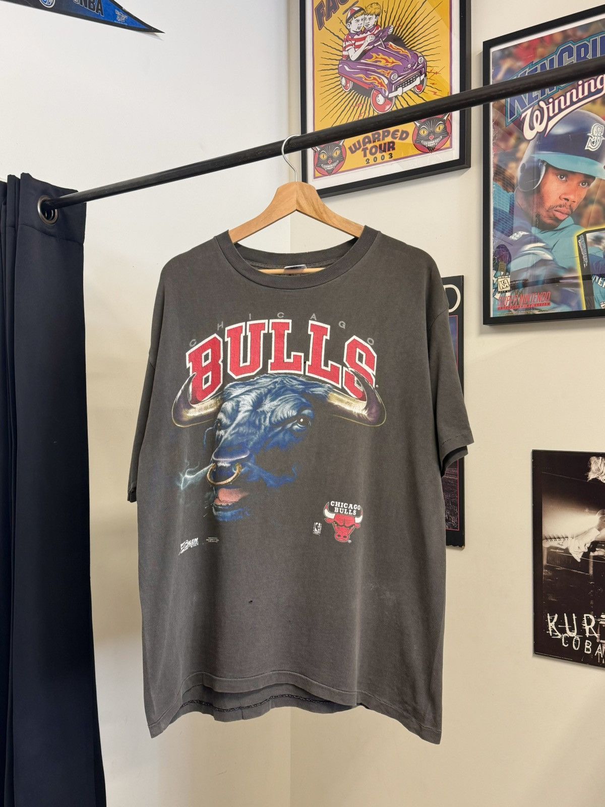 Vintage Rare 1991 Bulls NBA t-shirt FADED