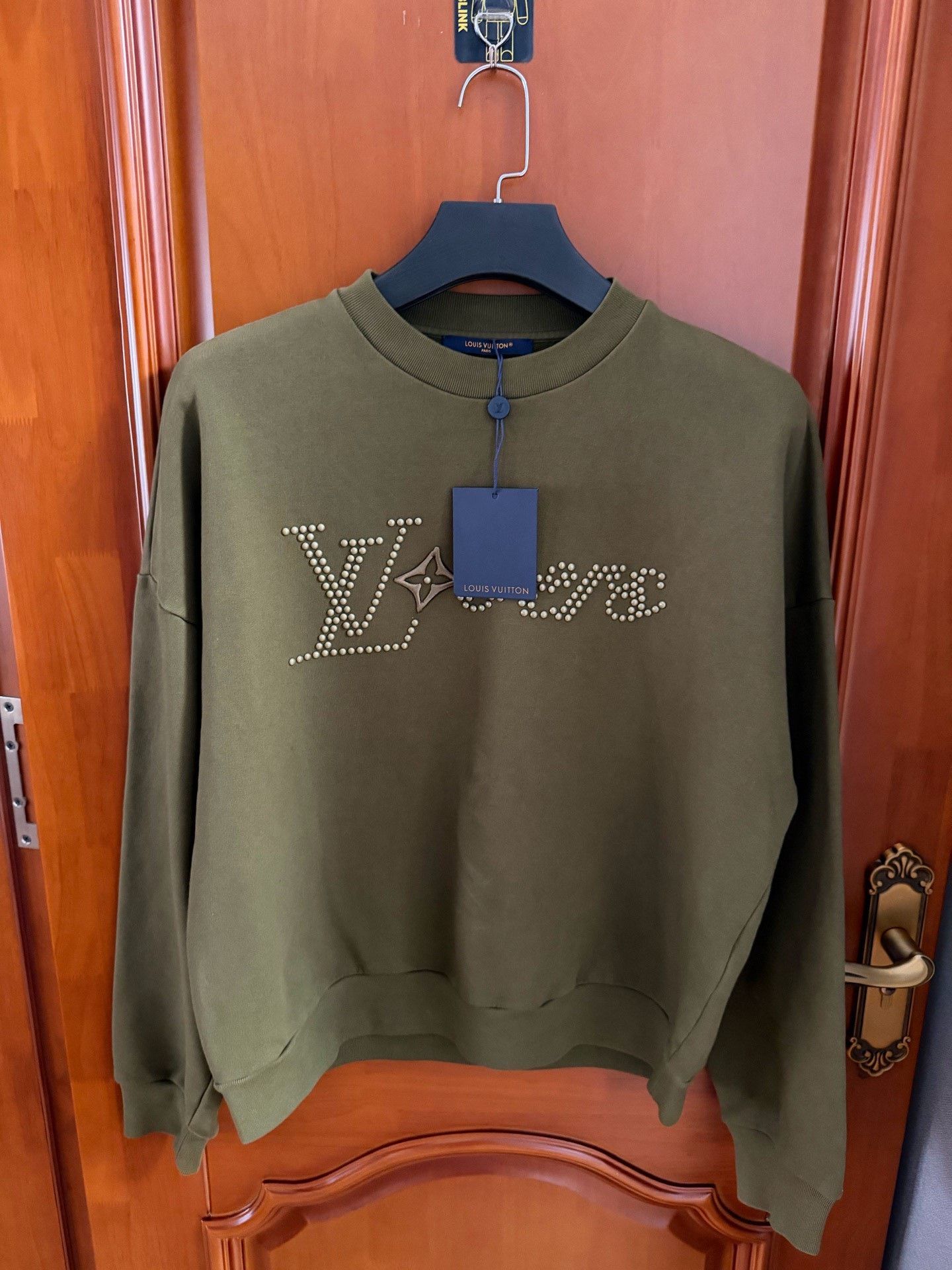 Louis Vuitton Louis Vuitton Collab Green Hoodie s Men Size US S / EU 44-46 / 1 - 1 Thumbnail