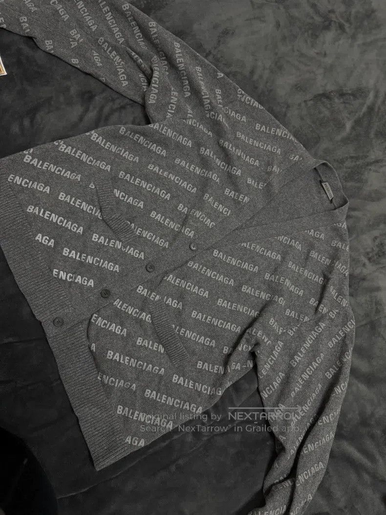 Balenciaga Balenciaga Gray Bullet Screen Logo Cardigan Sweater Size US M / EU 48-50 / 2 - 3 Thumbnail