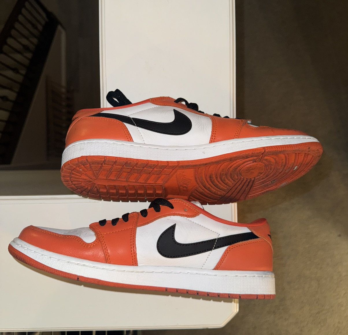 Nike Jordan 1 retro low OG starfish Size US 11.5 / EU 44-45 - 2 Thumbnail