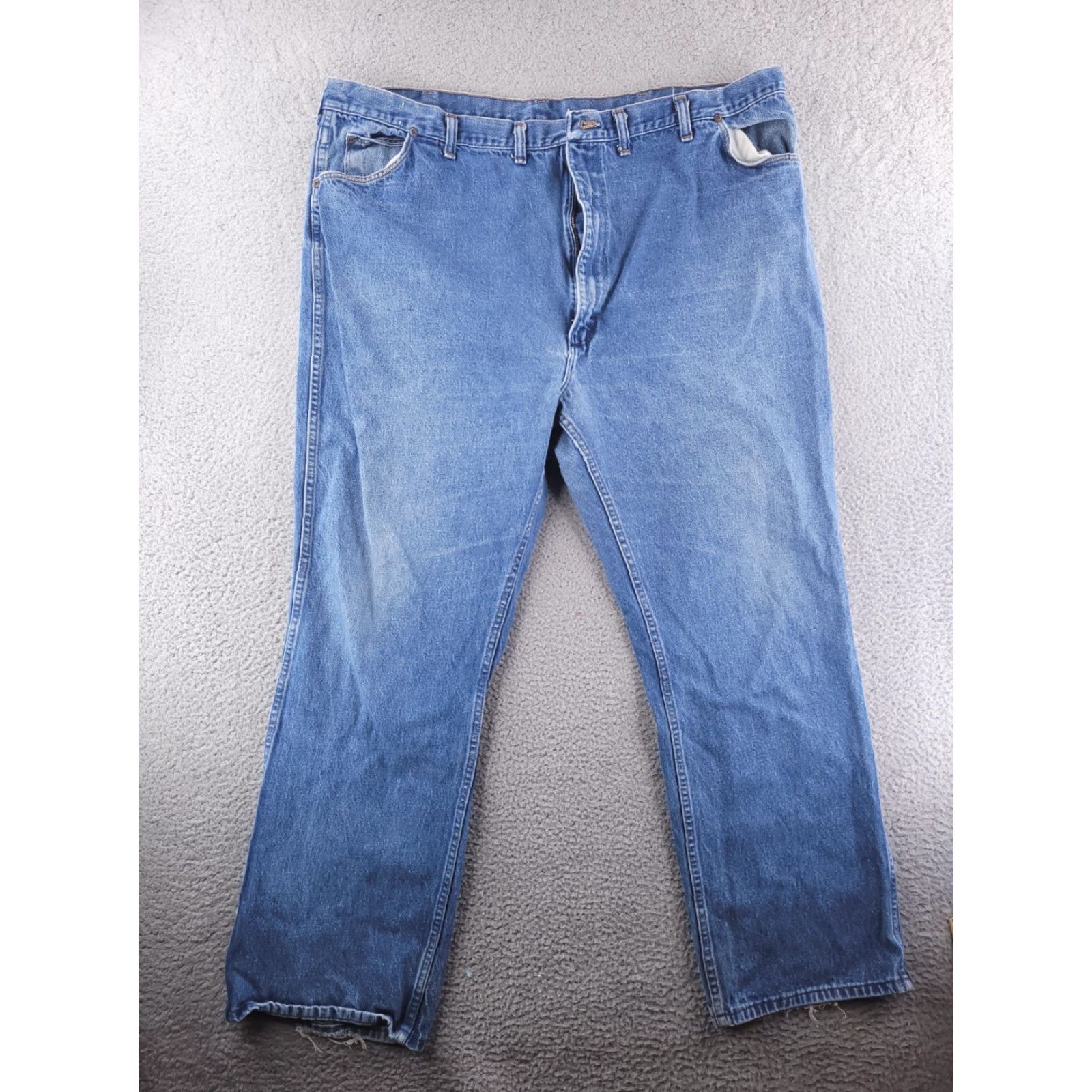 Wrangler VINTAGE Wrangler Jeans Mens 44x31 Blue USA Denim Relaxed Fit Straight Jeans Mens Blue USA 44x31 Size US 44 / EU 60 - 2 Thumbnail