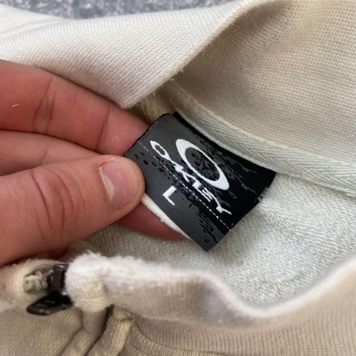 Vintage Vintage Oakley Softwear y2k outdoor rare 90’s sweatshirt Size US L / EU 52-54 / 3 - 5 Thumbnail