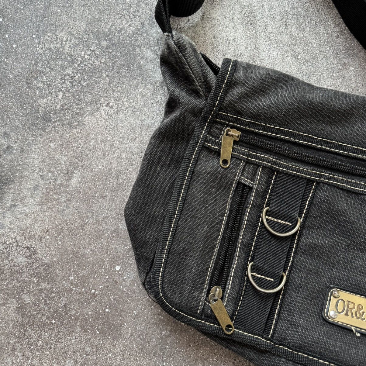 If Six Was Nine Vintage Diesel 2000’s Style Y2K Grunge Punk Crossbody Bag Size ONE SIZE - 5 Thumbnail