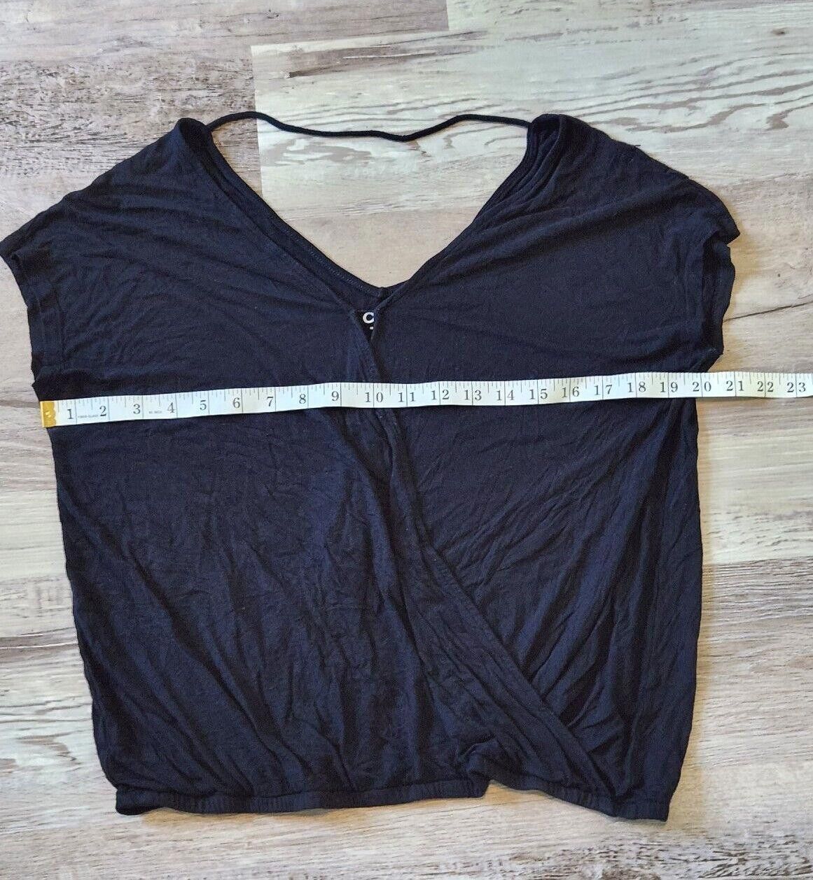 Designer Ann Taylor LOFT shirt Medium Black V Neck Open Back Classy Size M / US 6-8 / IT 42-44 - 5 Thumbnail