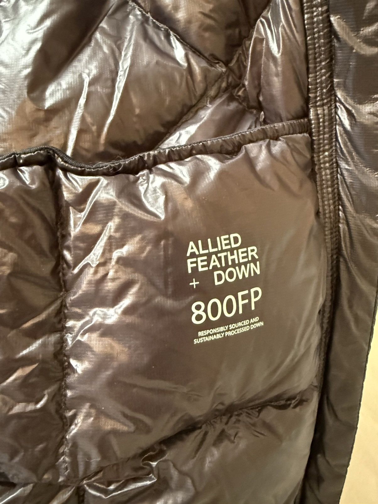 And Wander Brand new And Wander hooded down jacket Size US L / EU 52-54 / 3 - 4 Thumbnail