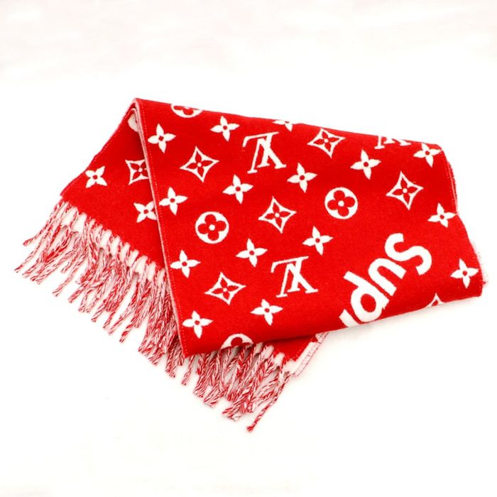 Supreme x best sale louis vuitton scarf