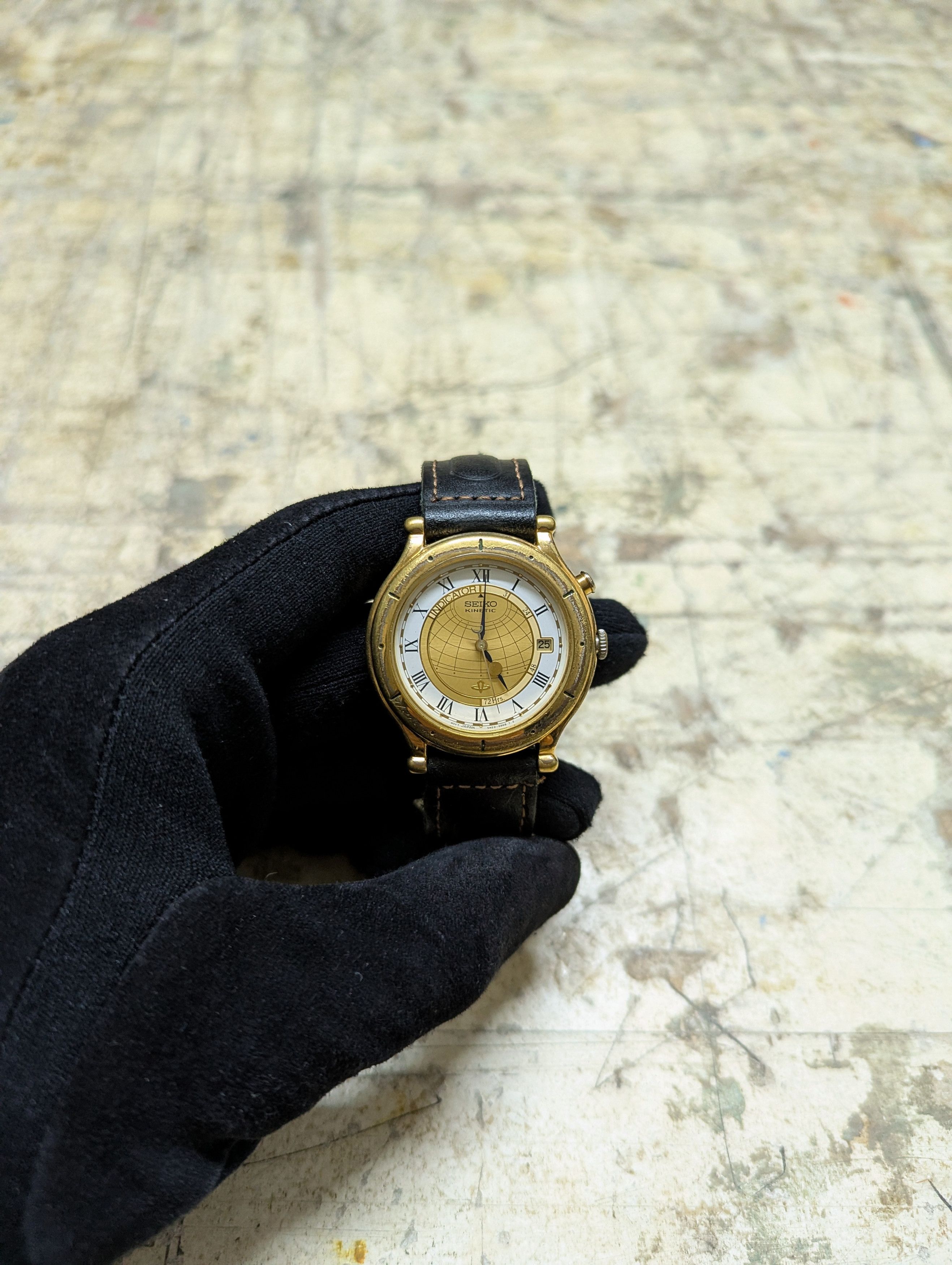 Seiko SEIKO 3M22-0A70 Titanium 18K Gold Bezel Dolce Kinetic Watch