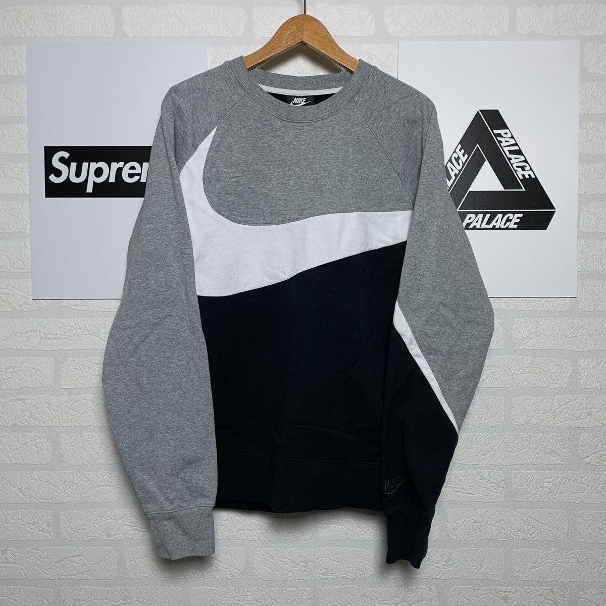 Nike Sweatshirt Nike Big Logo Swoosh Size US M / EU 48-50 / 2 - 1 Thumbnail
