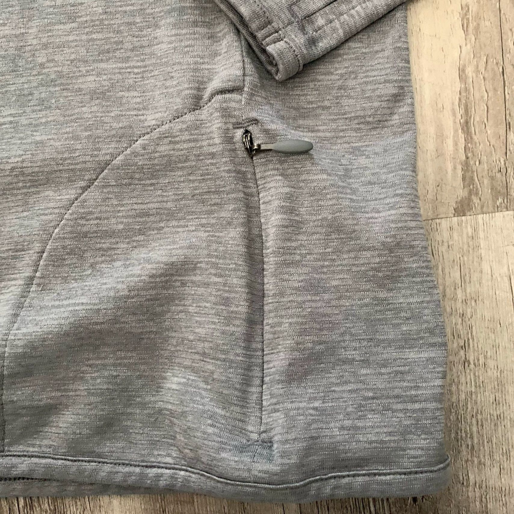 Under Armour Under Armour Threadborne 1/4 Zip Pullover Womens Medium Gray HeatGear Thumbhole Shirt Size M / US 6-8 / IT 42-44 - 6 Thumbnail