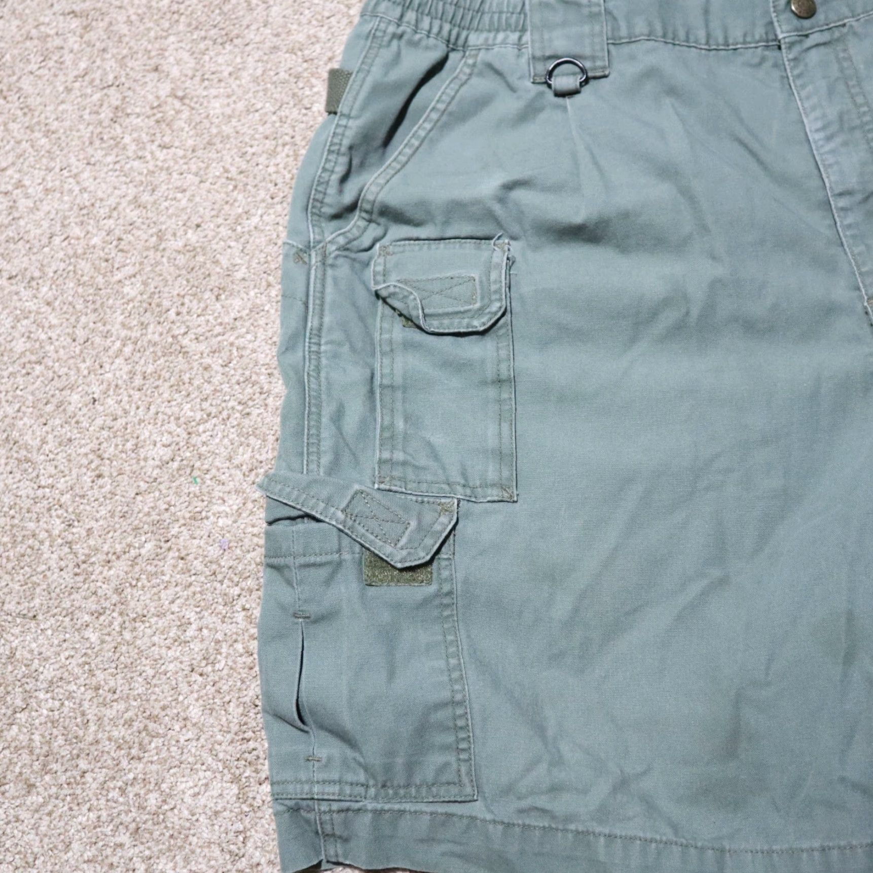 Vintage VINTAGE 5.11 Tactical Shorts Green Cargo Short Mens 42 Cargo Pocket Pockets Regular Cotton Khaki Outdoor 90s? Size US 36 / EU 52 - 2 Thumbnail