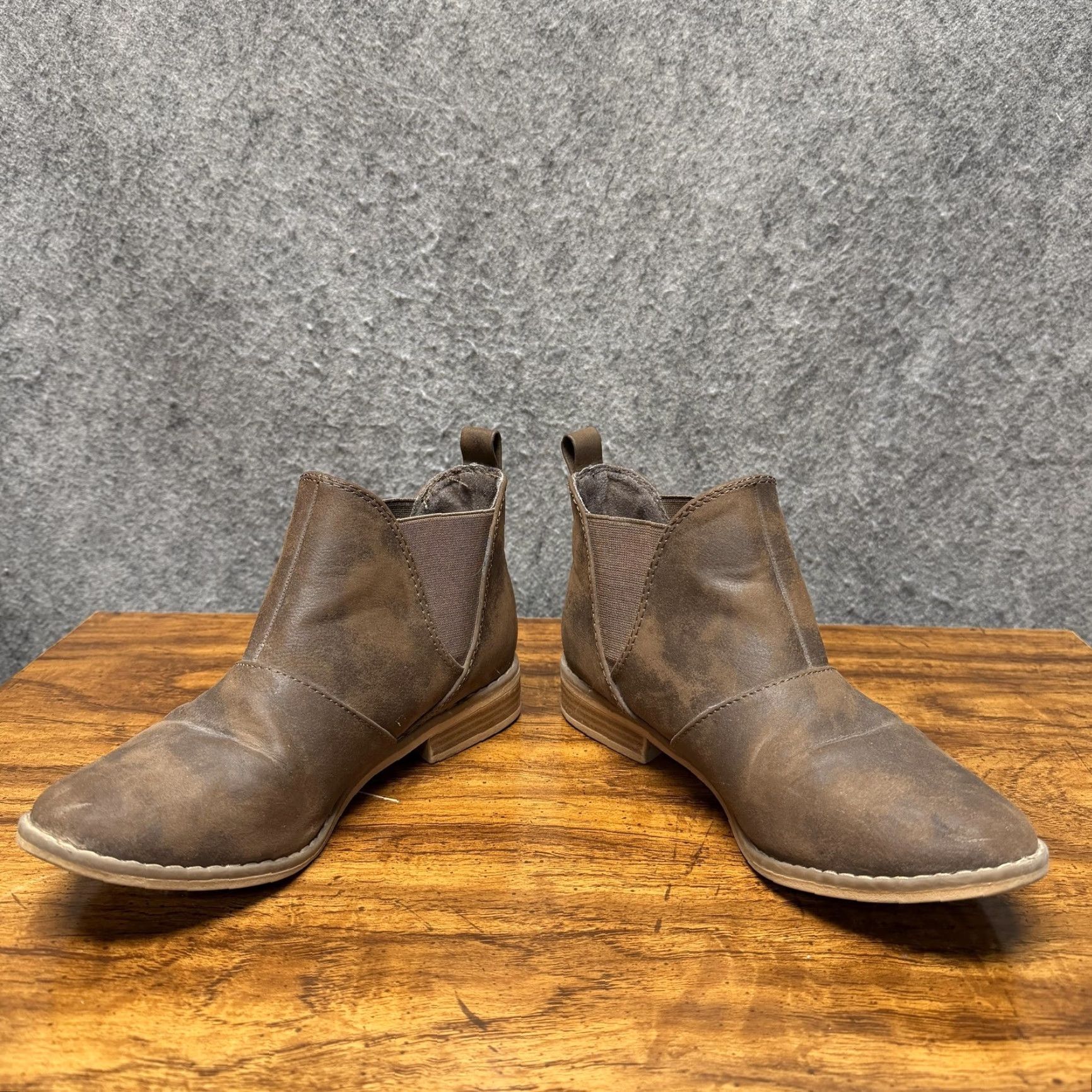 Vintage Rocket Dog Boots Womens Chelsea Ankle Booties Brown 7.5 US 7.5 UK 5 EU 38 Low Heel Elastic Gore Casual 1-2 in Womens Shoes Size US 5 / IT 35 - 2 Thumbnail