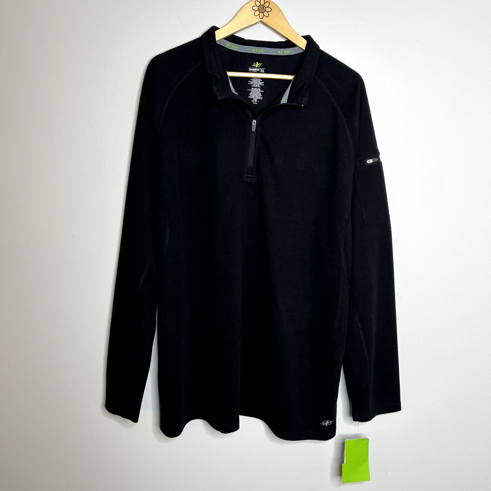 Other Nordic Track Black 1/4 Zip Long Sleeve Shirt Size US XL / EU 56 / 4 - 1 Thumbnail