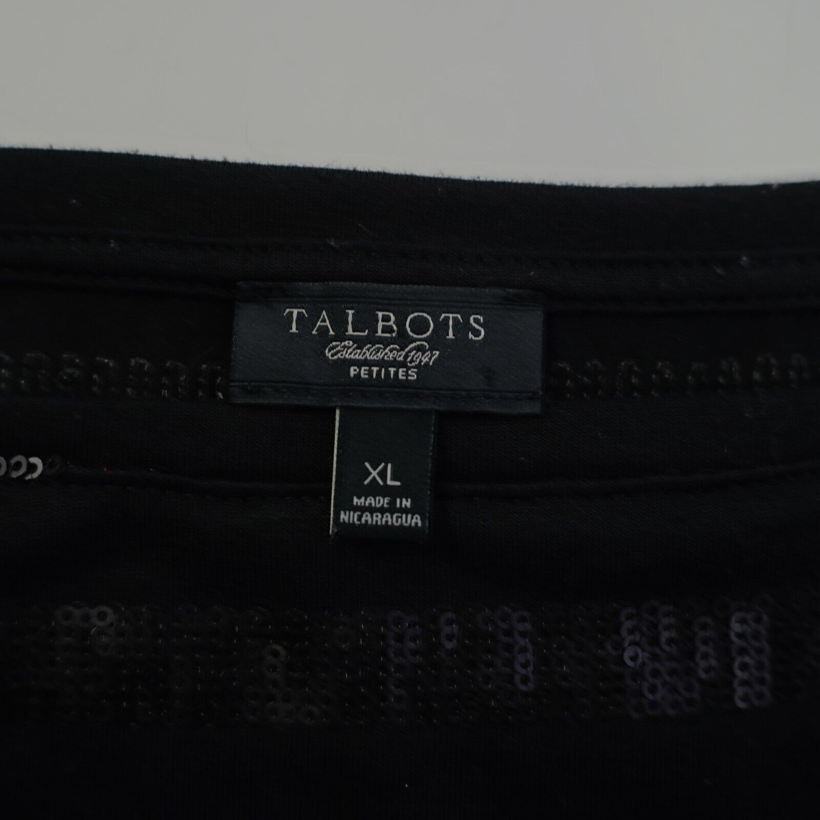 Talbots Talbots Petites XL Black Striped Sequin Top Scoop Neck Blous Size XL / US 12-14 / IT 48-50 - 3 Thumbnail