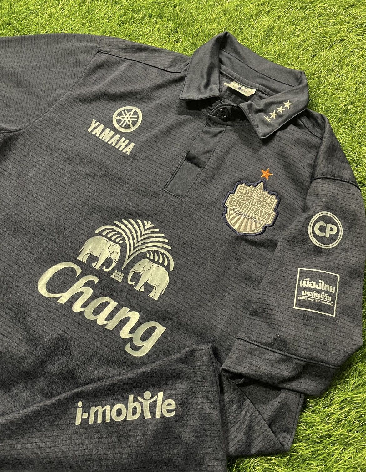 Other Buriram United Thailand Soccer League Jersey Shirt Size M/L Size US M / EU 48-50 / 2 - 3 Thumbnail