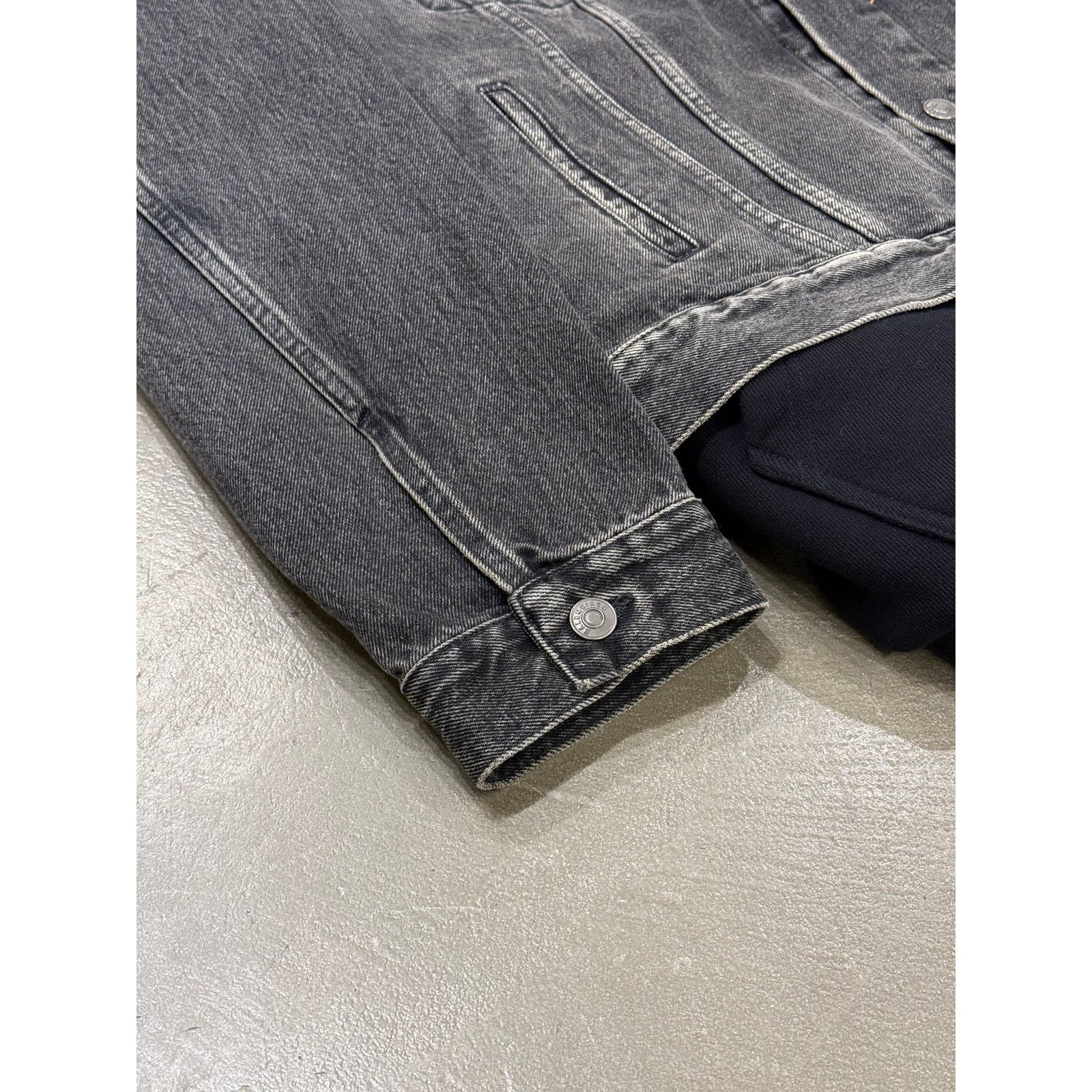 Balenciaga 2018 Balenciaga double layer hybrid denim jacket Size US S / EU 44-46 / 1 - 3 Thumbnail