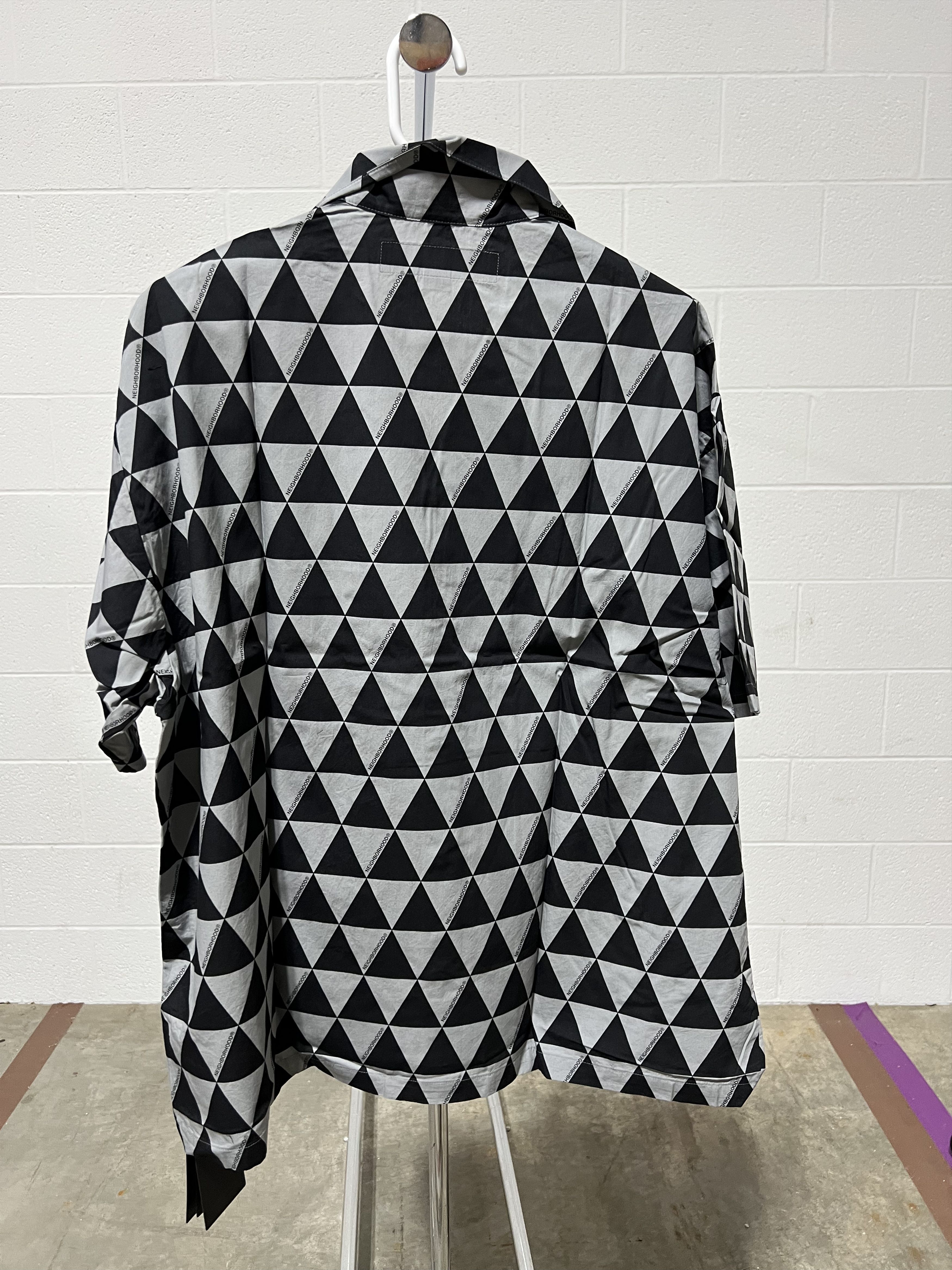 Neighborhood Neighborhood Triangle Pattern Hawaiian Shirt 'Grey' Size US L / EU 52-54 / 3 - 4 Thumbnail