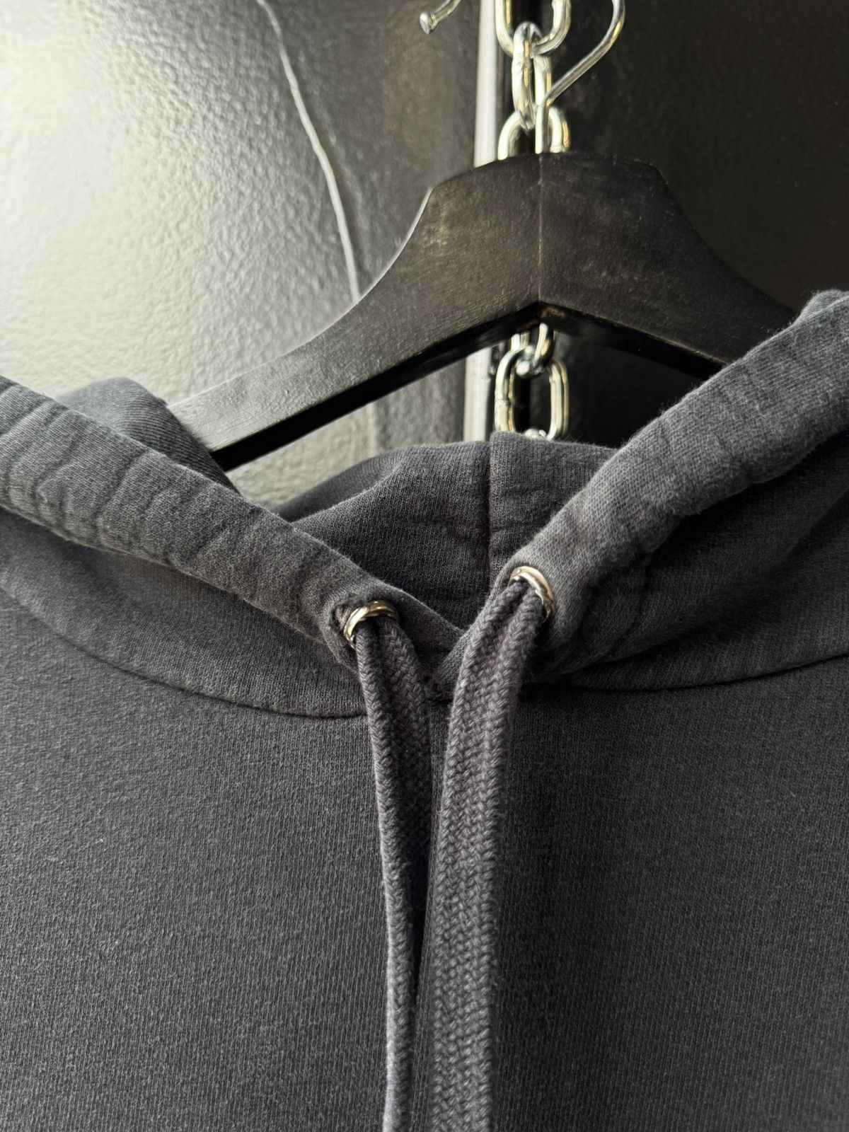Chrome Hearts Chrome Hearts Cemetery Cross Tire Tracks Hoodie Size US XL / EU 56 / 4 - 7 Thumbnail