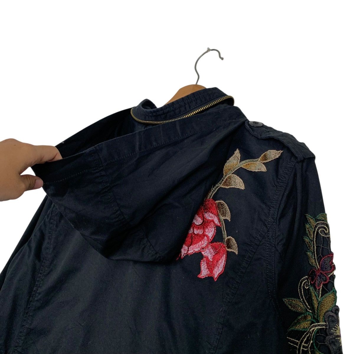 Desigual DESIGUAL Embroidery Florals Design Hooded Jacket #2254-C100 Size M / US 6-8 / IT 42-44 - 9 Thumbnail