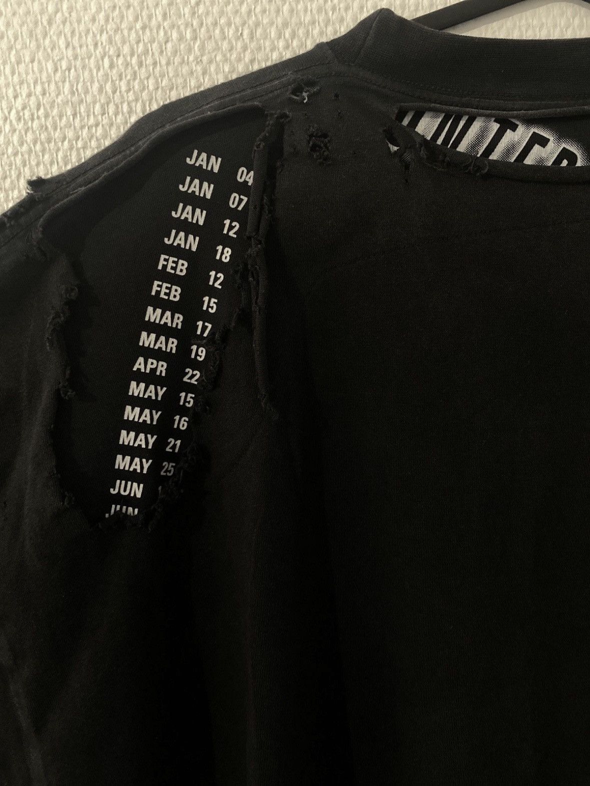 Balenciaga Balenciaga T- Shirt Size US L / EU 52-54 / 3 - 4 Thumbnail