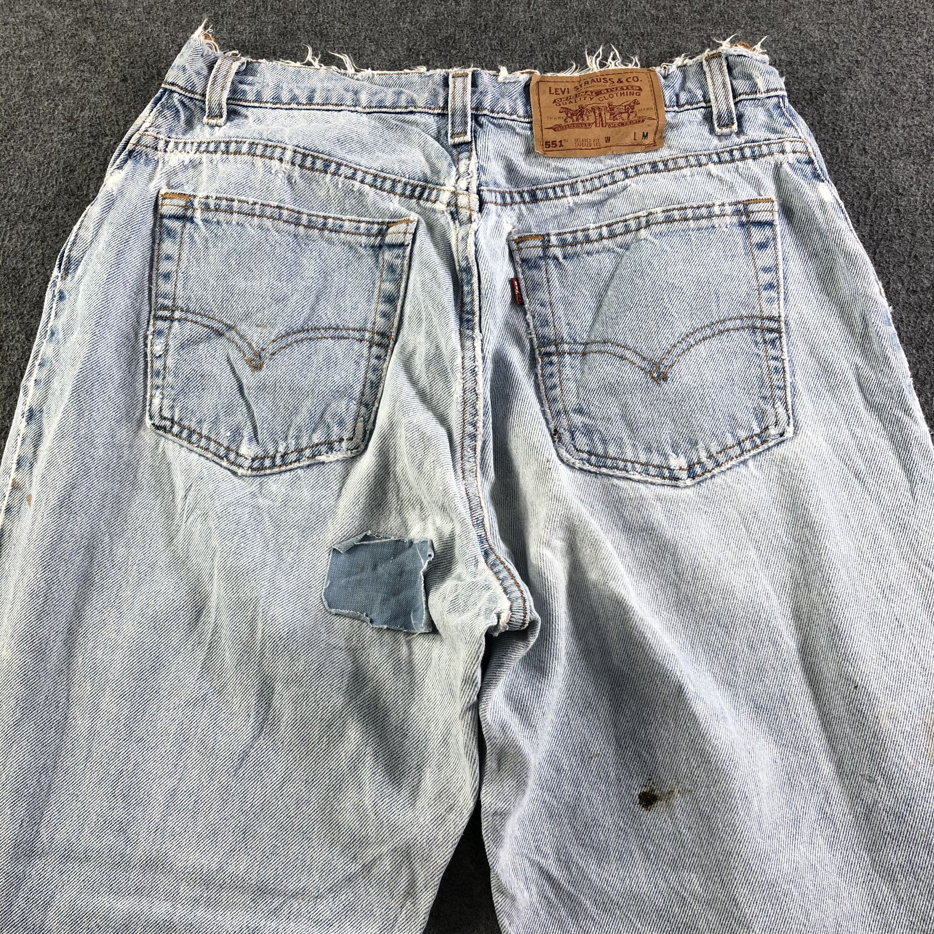 Levi's 90s Vintage Light Wash Levis 551 Jeans-J3310 Size US 31 - 4 Thumbnail
