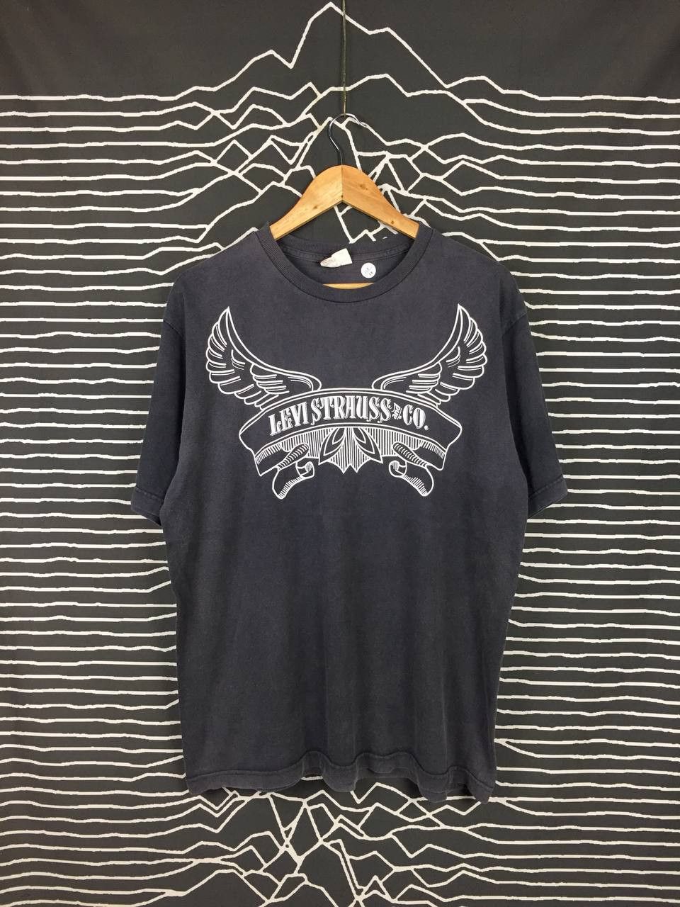 Levi's × Vintage Vtg Levi's Strauss & Co. Red Tab Big Logo Tee Size US L / EU 52-54 / 3 - 1 Thumbnail