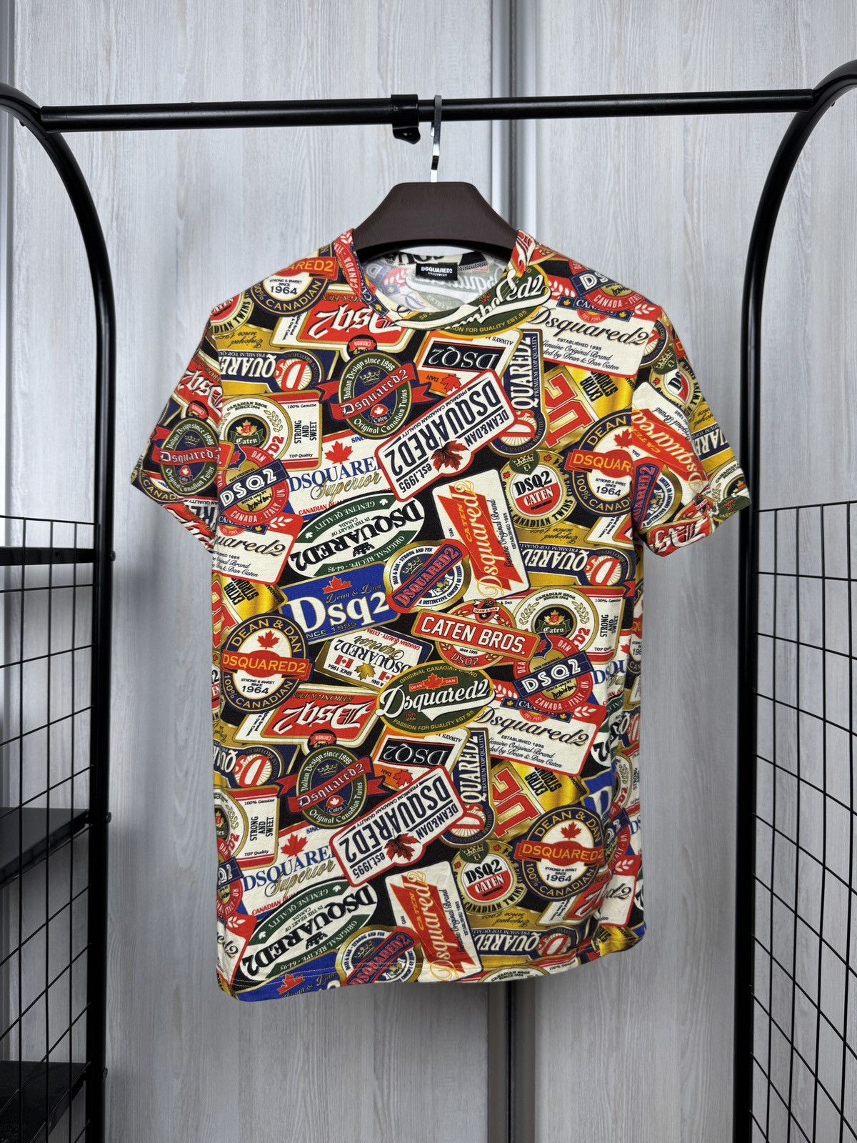 Dsquared2 Dsquared2 Beer Mats T-Shirt Tee D9M202520 size S Size US S / EU 44-46 / 1 - 1 Thumbnail