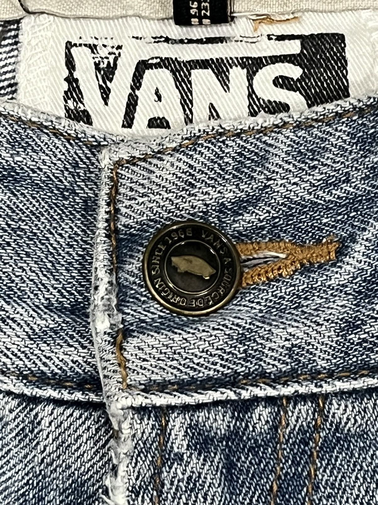 Vans × Vintage Vintage Y2K Vans Trashed Light Blue Classic Fit Jeans Size US 32 / EU 48 - 11 Thumbnail