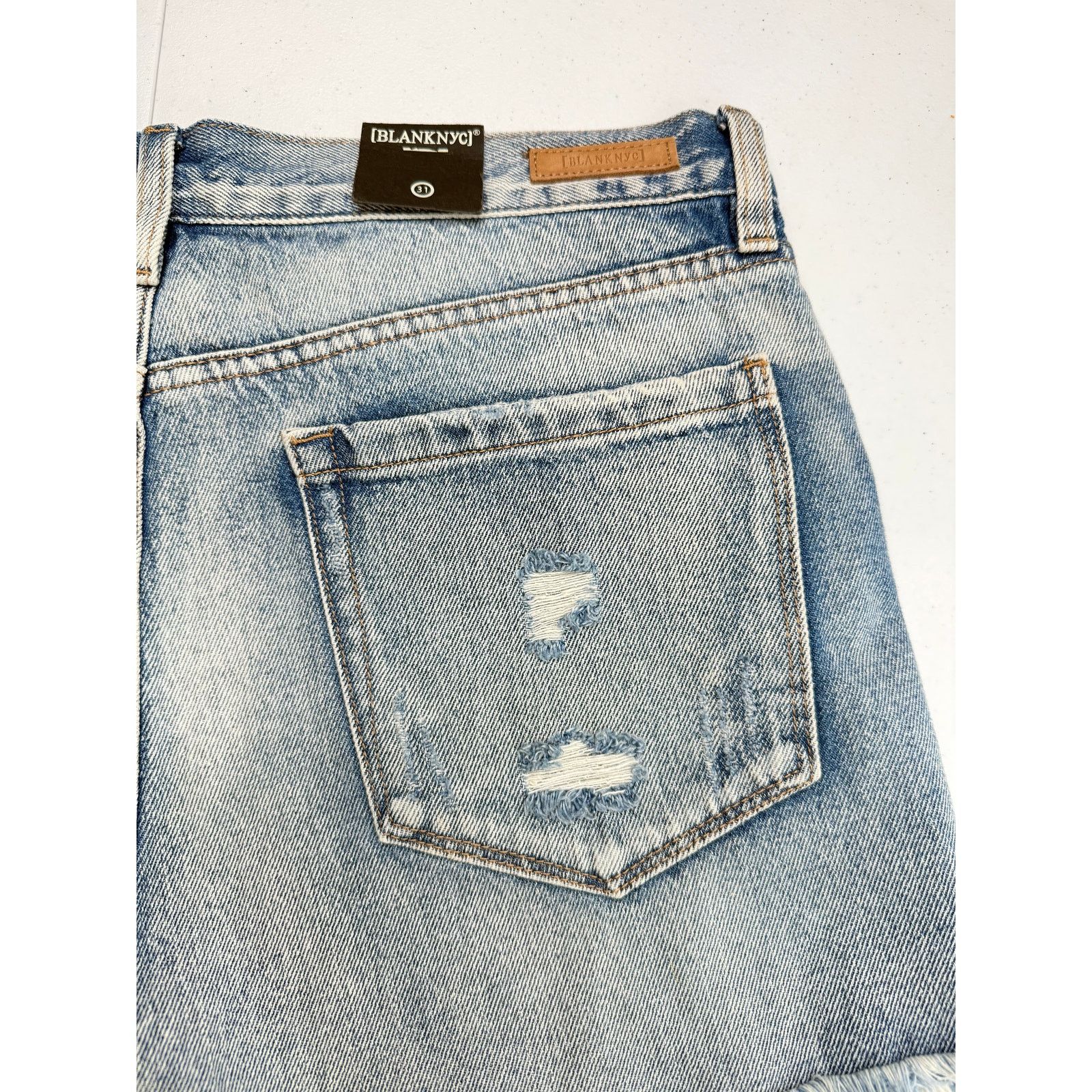 BLANKNYC NWT BLANK NYC Cut Off Denim Shorts Distressed High Rise Size 31" - 4 Thumbnail