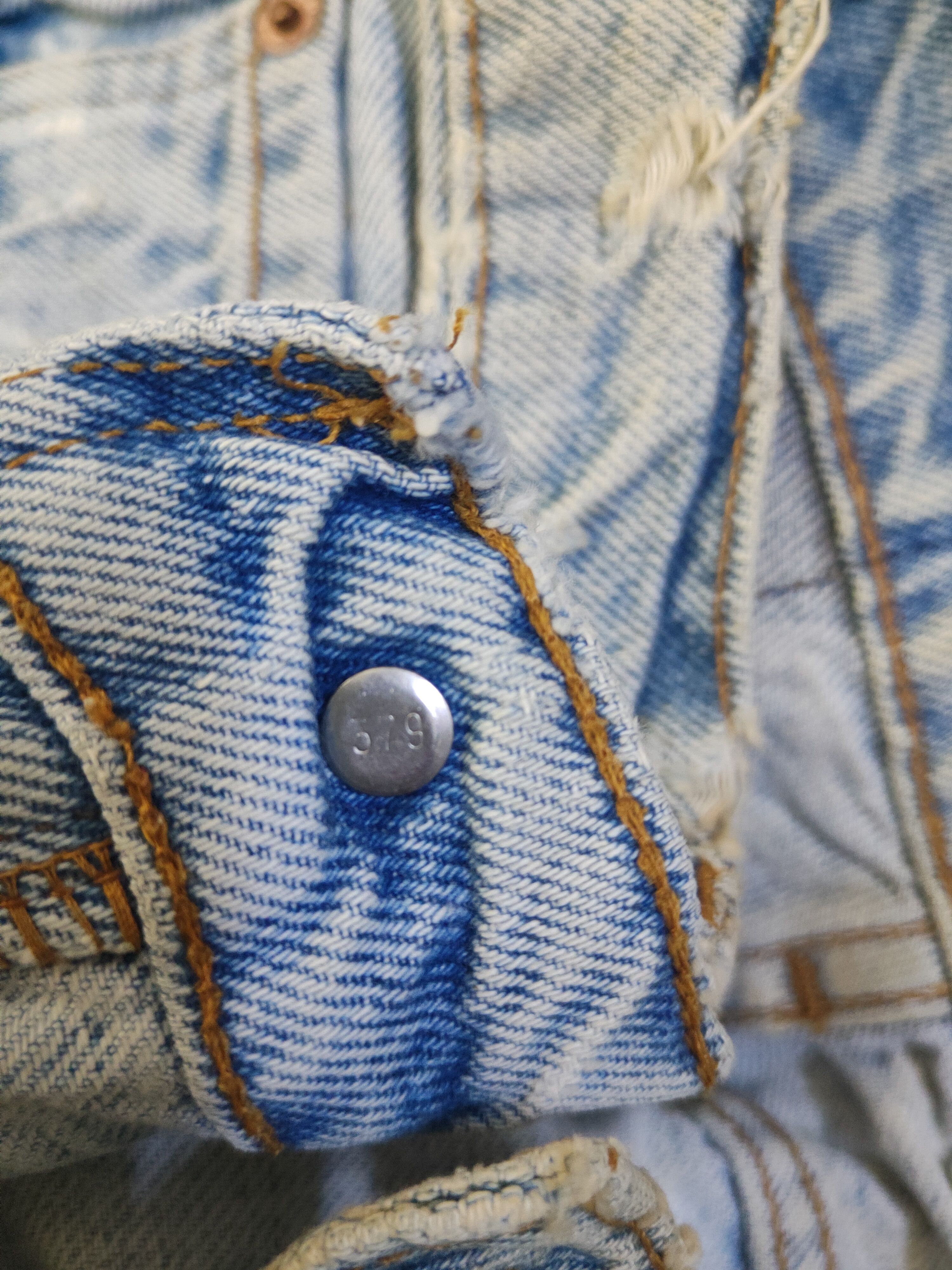 Levi's DL 561 Levi's Blue Distressed Ripped Jeans #46-810 Size US 28 / EU 44 - 15 Thumbnail