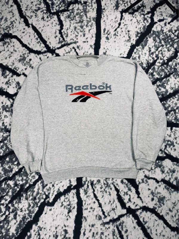 Reebok Reebok vintage crewneck sweatshirt gray logo center L 90s Size US L / EU 52-54 / 3 - 1 Thumbnail