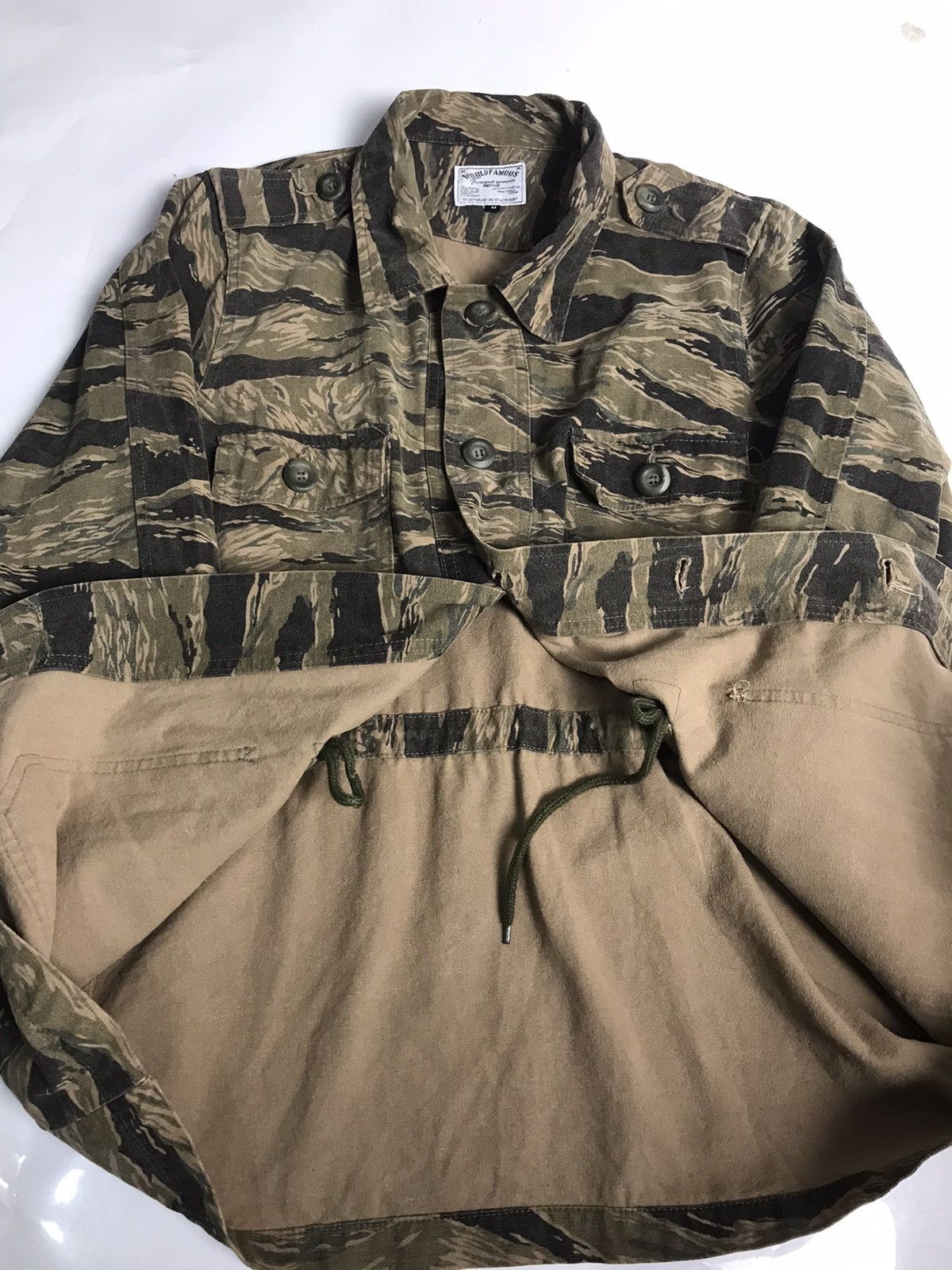 Designer × Vintage Tiger Stripe "World Famous" Size US M / EU 48-50 / 2 - 5 Thumbnail