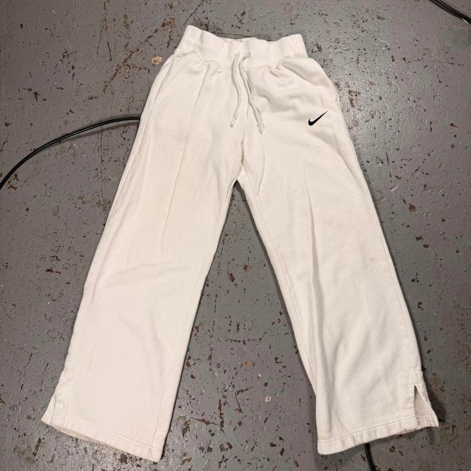 Nike Womens Vintage Nike cream flare sweatpants Size 24" / US 00 / IT 34 - 1 Thumbnail